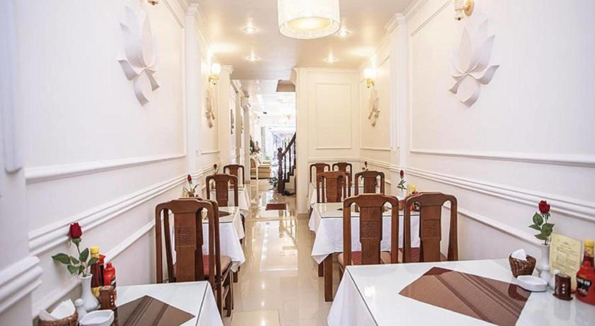 Lotus Village Hotel Hanoi Bagian luar foto